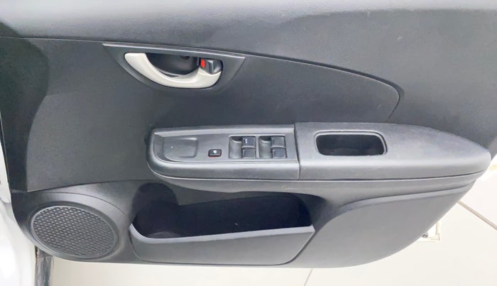 2017 Honda BR-V 1.5L I- DTEC E, Diesel, Manual, 78,332 km, Driver Side Door Panels Control