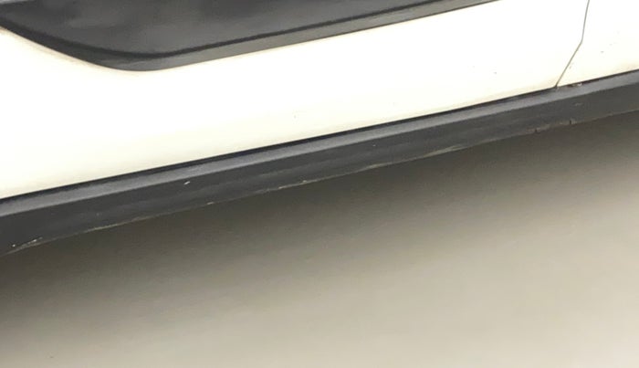 2017 Honda BR-V 1.5L I- DTEC E, Diesel, Manual, 78,332 km, Left running board - Minor scratches