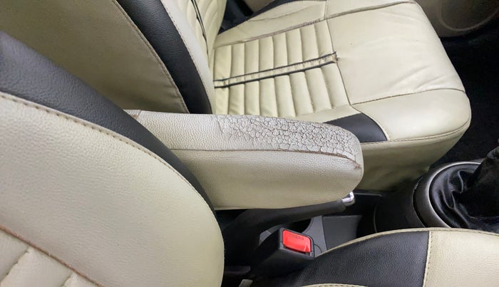 2013 Hyundai i20 ASTA 1.2, Petrol, Manual, 97,669 km, Driver seat - Armrest fabric torn