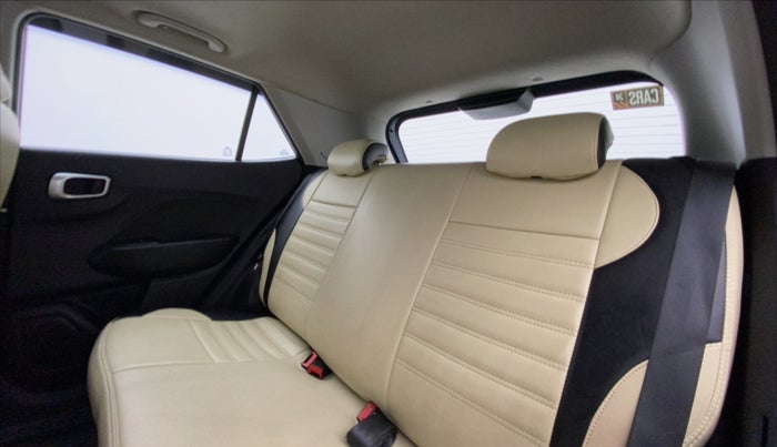 2019 Hyundai VENUE SX PLUS 1.0 TURBO DCT, Petrol, Automatic, 20,758 km, Right Side Rear Door Cabin