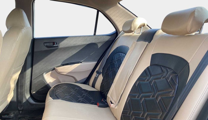 2019 Hyundai Xcent S 1.2, Petrol, Manual, 83,882 km, Right Side Rear Door Cabin