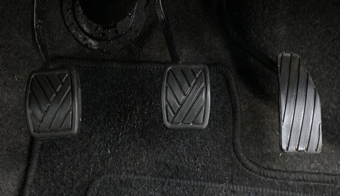 2014 Maruti Wagon R 1.0 LXI CNG, CNG, Manual, 71,276 km, Pedals