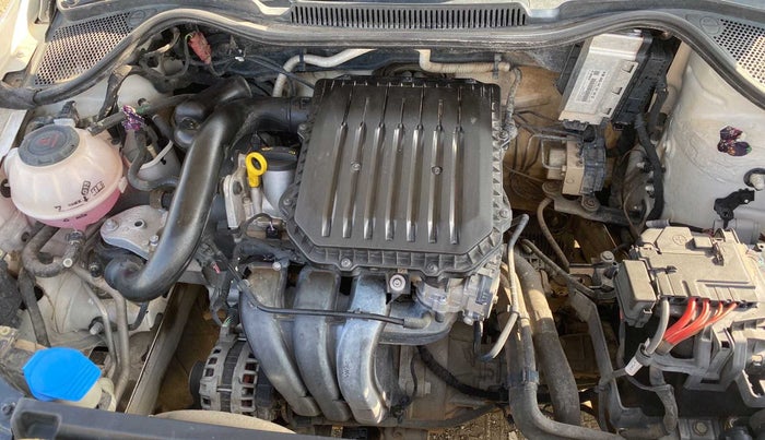 2019 Volkswagen Polo HIGHLINE PLUS 1.0L TSI, Petrol, Manual, 51,443 km, Open Bonet