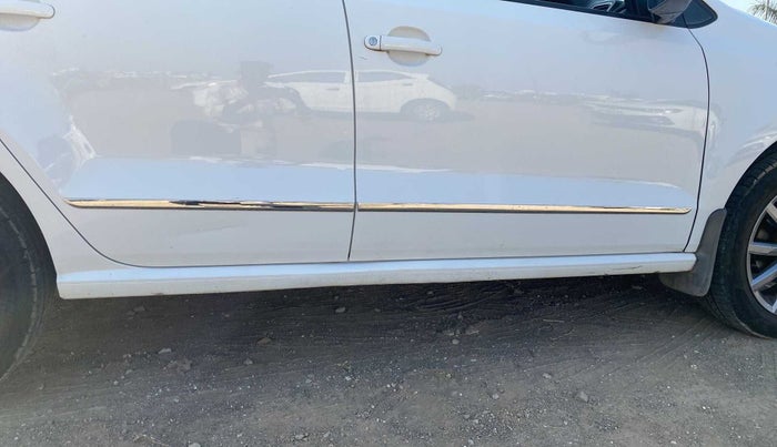 2019 Volkswagen Polo HIGHLINE PLUS 1.0L TSI, Petrol, Manual, 51,487 km, Right running board - Minor scratches