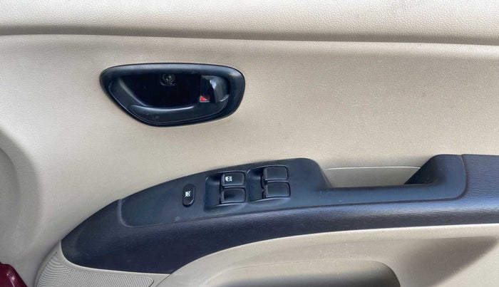 2014 Hyundai i10 MAGNA 1.1, Petrol, Manual, 80,965 km, Driver Side Door Panels Control