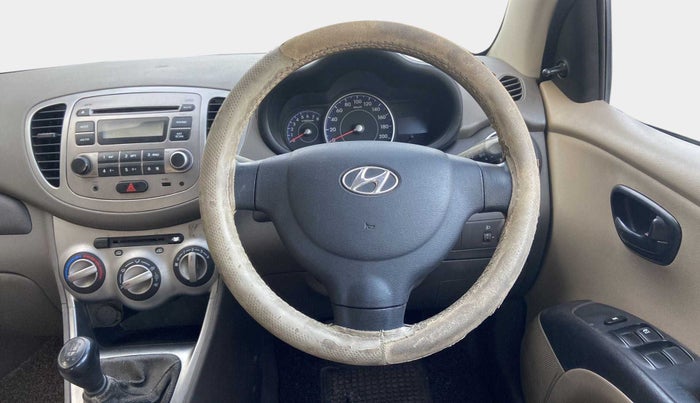 2014 Hyundai i10 MAGNA 1.1, Petrol, Manual, 80,965 km, Steering Wheel Close Up