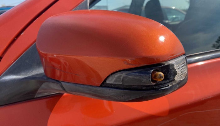 2015 Toyota Etios CROSS 1.4 VD, Diesel, Manual, 81,882 km, Left rear-view mirror - Indicator light has minor damage