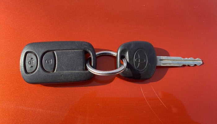 2015 Toyota Etios CROSS 1.4 VD, Diesel, Manual, 81,882 km, Key Close Up
