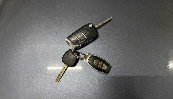 2011 Hyundai i20 MAGNA (O) 1.2, Petrol, Manual, 58,256 km, Key Close Up
