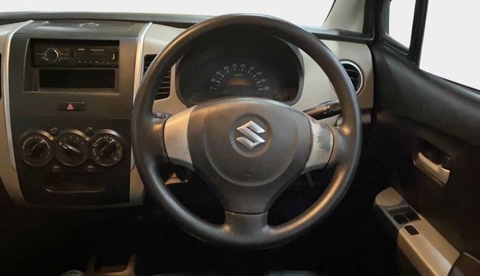2015 Maruti Wagon R 1.0 LXI, CNG, Manual, 1,14,812 km, Steering Wheel Close Up