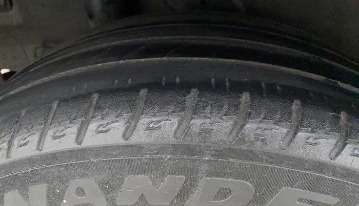 2019 Hyundai VENUE SX PLUS 1.0 TURBO DCT, Petrol, Automatic, 97,443 km, Right Rear Tyre Tread