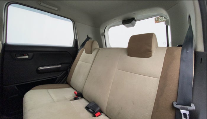 2019 Maruti New Wagon-R VXI 1.2, Petrol, Manual, 73,728 km, Right Side Rear Door Cabin