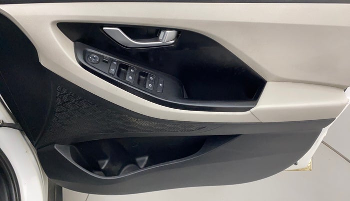 2020 Hyundai Creta S 1.5 PETROL, Petrol, Manual, 72,311 km, Driver Side Door Panels Control
