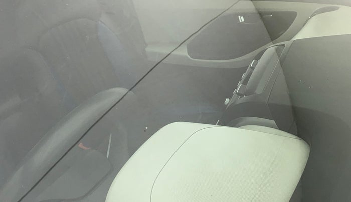 2020 Hyundai Creta S 1.5 PETROL, Petrol, Manual, 72,311 km, Front windshield - Minor spot on windshield
