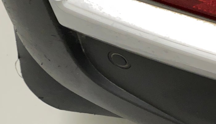 2019 Mahindra XUV300 W8 1.5 DIESEL, Diesel, Manual, 72,213 km, Infotainment system - Parking sensor not working