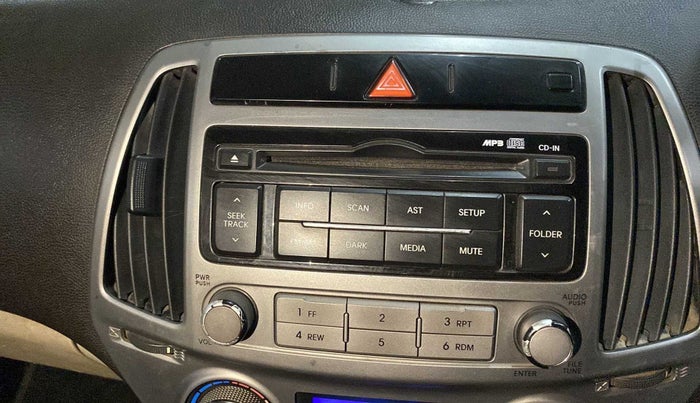 2012 Hyundai i20 MAGNA (O) 1.2, CNG, Manual, 84,019 km, Infotainment system - AM/FM Radio - Not Working