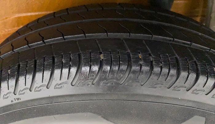 2019 Maruti S PRESSO VXI+, Petrol, Manual, 28,904 km, Left Rear Tyre Tread