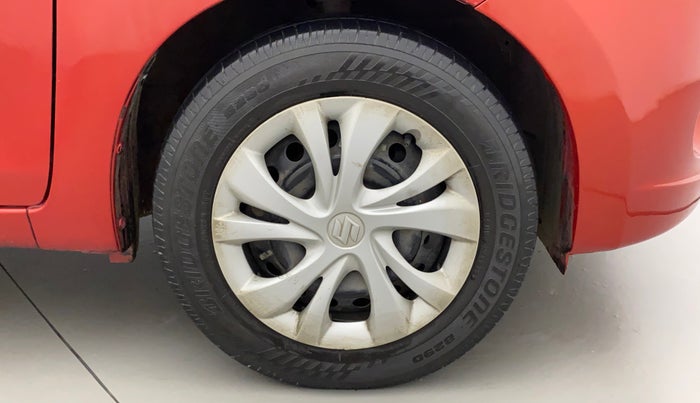 2015 Maruti Celerio ZXI, Petrol, Manual, 1,20,920 km, Right Front Wheel