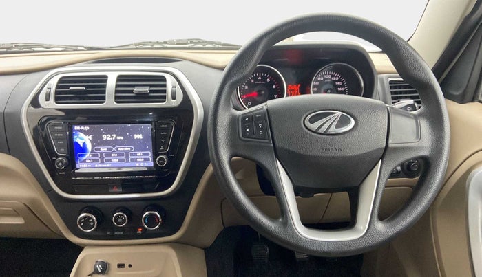 2018 Mahindra TUV300 T10, Diesel, Manual, 45,117 km, Steering Wheel Close Up