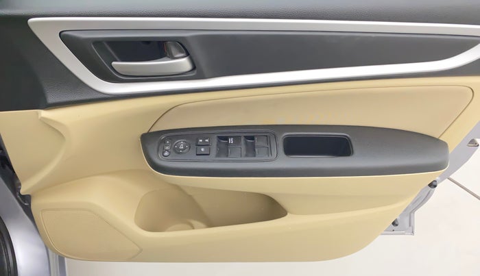 2023 Honda Amaze 1.2L I-VTEC VX, Petrol, Manual, 6,573 km, Driver Side Door Panels Control