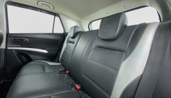2015 Maruti S Cross SIGMA 1.3, Diesel, Manual, 83,594 km, Right Side Rear Door Cabin
