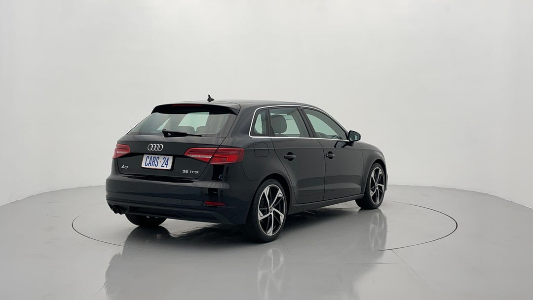 Right Back Diagonal (45- Degree) View