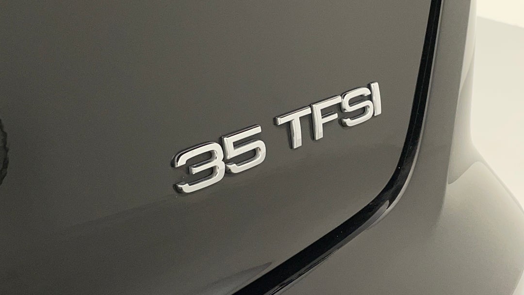 Badge (Boot Right Side)