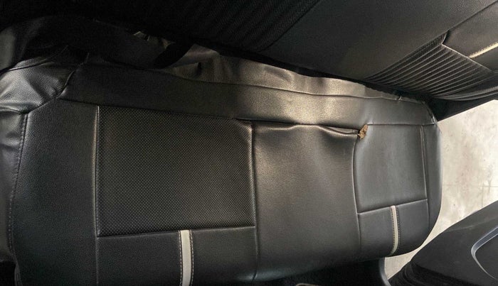 2019 Maruti Alto VXI, Petrol, Manual, 59,988 km, Second-row left seat - Cover slightly torn