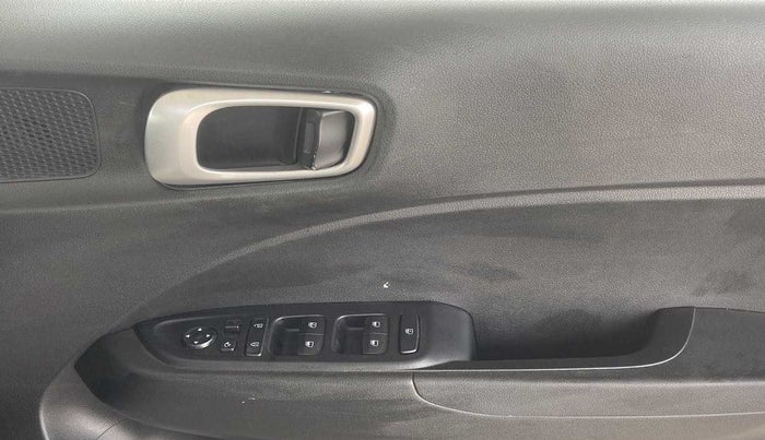 2021 Hyundai VENUE SX 1.0 TURBO IMT, Petrol, Manual, 19,628 km, Driver Side Door Panels Control
