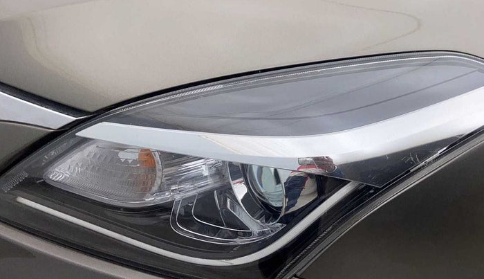 2020 Maruti Baleno ZETA PETROL 1.2, Petrol, Manual, 17,034 km, Left headlight - Clamp has minor damage