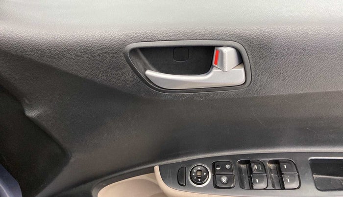 2017 Hyundai Xcent SX 1.2, CNG, Manual, 69,702 km, Driver Side Door Panels Control