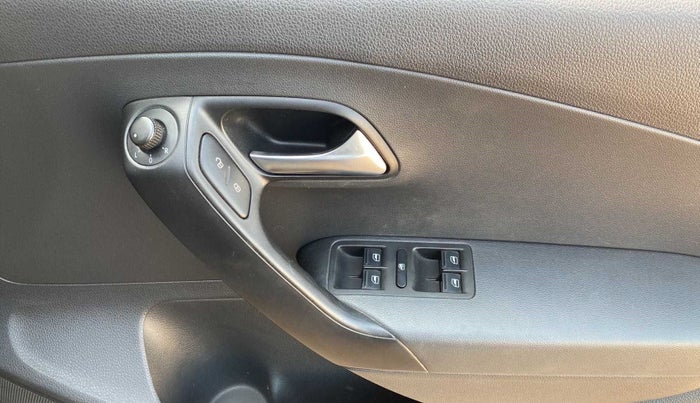 2017 Volkswagen Ameo COMFORTLINE 1.2L, Petrol, Manual, 24,452 km, Driver Side Door Panels Control