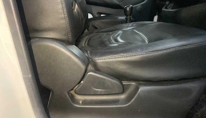 2019 Datsun Redi Go S, Petrol, Manual, 25,975 km, Driver Side Adjustment Panel