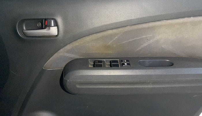 2011 Maruti Ritz VXI, Petrol, Manual, 60,743 km, Driver Side Door Panels Control