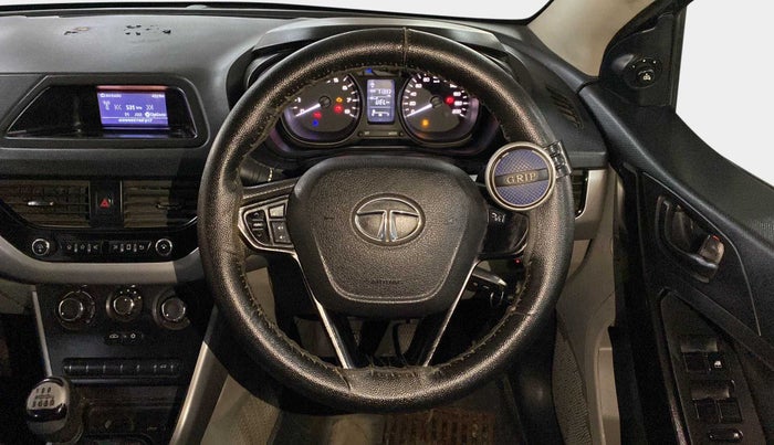 2018 Tata NEXON XM PETROL, CNG, Manual, 71,403 km, Steering Wheel Close Up