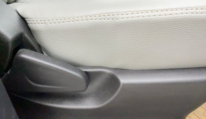 2020 Datsun Redi Go A, Petrol, Manual, 15,882 km, Driver Side Adjustment Panel