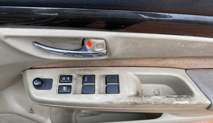2016 Maruti Ciaz VXI, Petrol, Manual, 48,662 km, Driver Side Door Panels Control