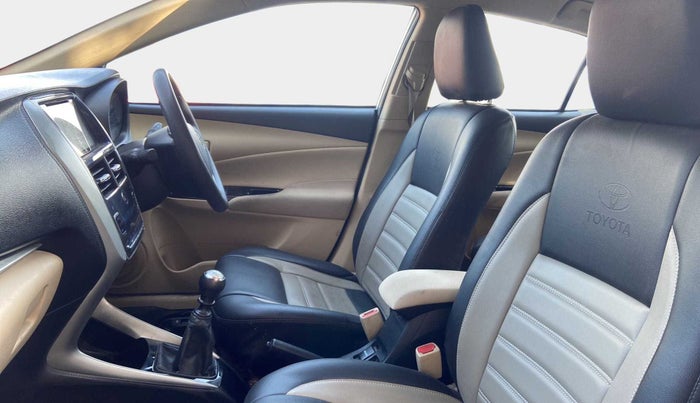 2018 Toyota YARIS V MT, Petrol, Manual, 63,358 km, Right Side Front Door Cabin