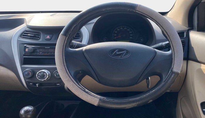 2017 Hyundai Eon ERA +, Petrol, Manual, 28,332 km, Steering Wheel Close Up