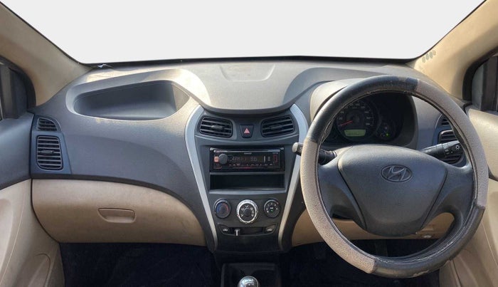 2017 Hyundai Eon ERA +, Petrol, Manual, 28,332 km, Dashboard