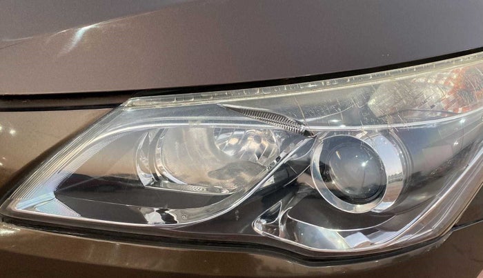 2015 Maruti Ciaz ZXI, Petrol, Manual, 79,639 km, Left headlight - Faded