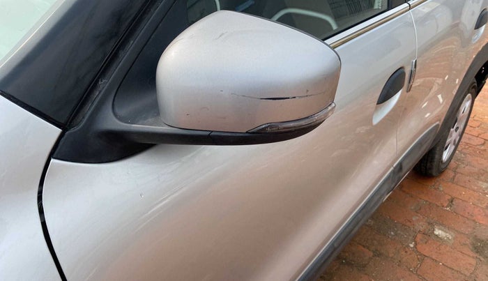 2023 Renault Kwid RXT 1.0, Petrol, Manual, 7,559 km, Left rear-view mirror - Indicator light has minor damage