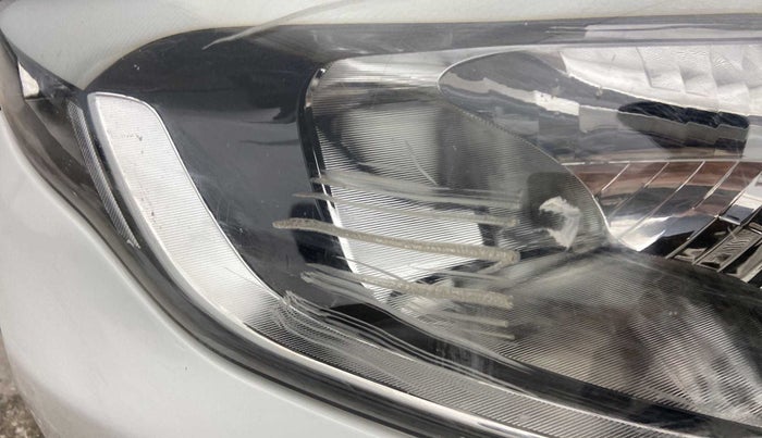 2017 Hyundai Elite i20 MAGNA EXECUTIVE 1.2, Petrol, Manual, 49,001 km, Left headlight - Minor scratches