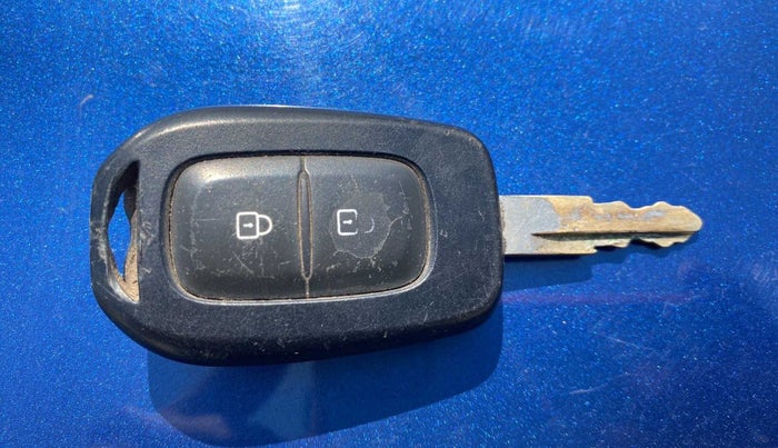 2017 Renault Kwid CLIMBER 1.0 AMT, Petrol, Automatic, 53,991 km, Key Close Up
