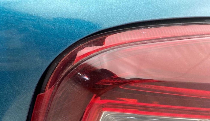 2020 Renault Kwid CLIMBER 1.0 (O), Petrol, Manual, 50,464 km, Right tail light - Minor damage