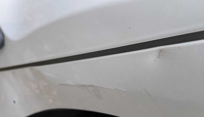 2018 Volkswagen Ameo TRENDLINE 1.0L, Petrol, Manual, 86,419 km, Left quarter panel - Slightly dented