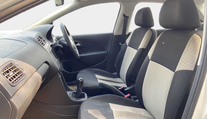 2018 Volkswagen Ameo TRENDLINE 1.0L, Petrol, Manual, 86,419 km, Right Side Front Door Cabin