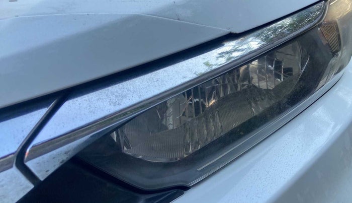 2018 Honda Amaze 1.2L I-VTEC S, Petrol, Manual, 69,110 km, Left headlight - Minor scratches