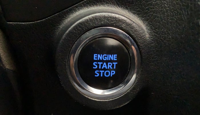 2017 Toyota Innova Crysta 2.8 ZX AT 7 STR, Diesel, Automatic, 95,635 km, Keyless Start/ Stop Button