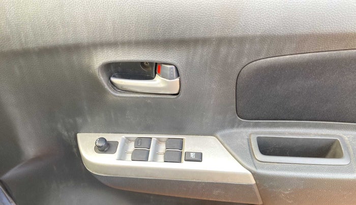 2012 Maruti Wagon R 1.0 VXI, Petrol, Manual, 47,443 km, Driver Side Door Panels Control